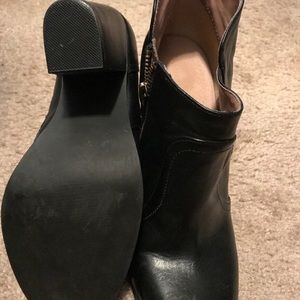 Black ankle high boots